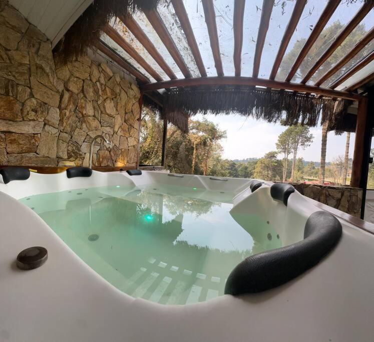 Casa Luxo P 12 Pessoas Ou Premium 4 Pessoas Com Jacuzzi Apartamento *