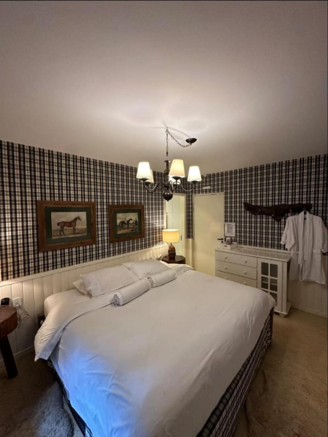 Casa Luxo P 12 Pessoas Ou Premium 4 Pessoas Com Jacuzzi