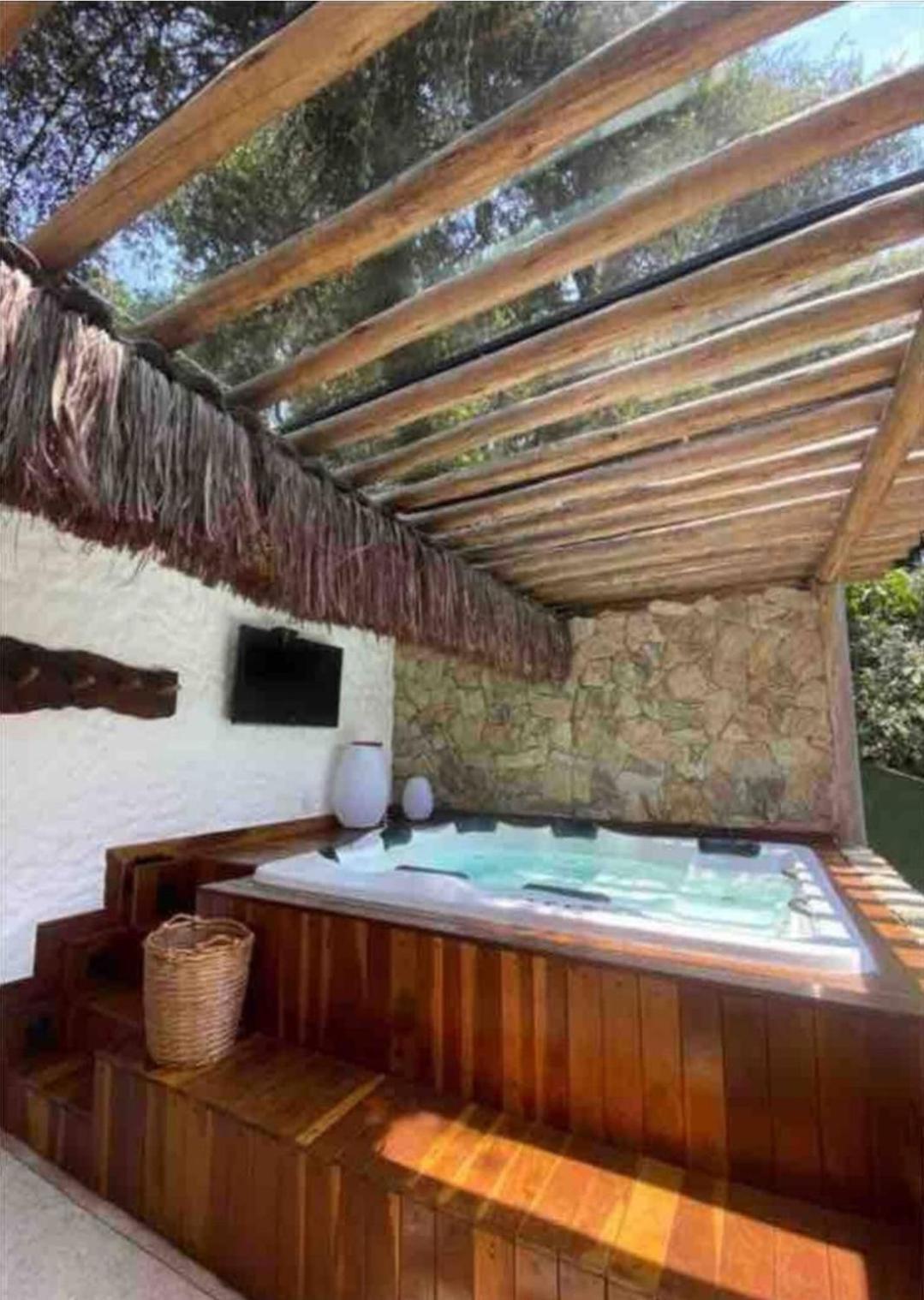 Casa Luxo P 12 Pessoas Ou Premium 4 Pessoas Com Jacuzzi